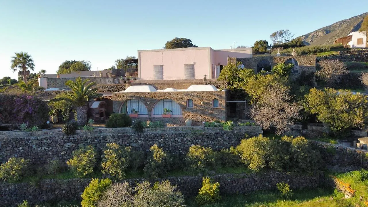 Pantelleria Dammusi Belvedere Scauri  Casa vacanze Scauri (Sicily)