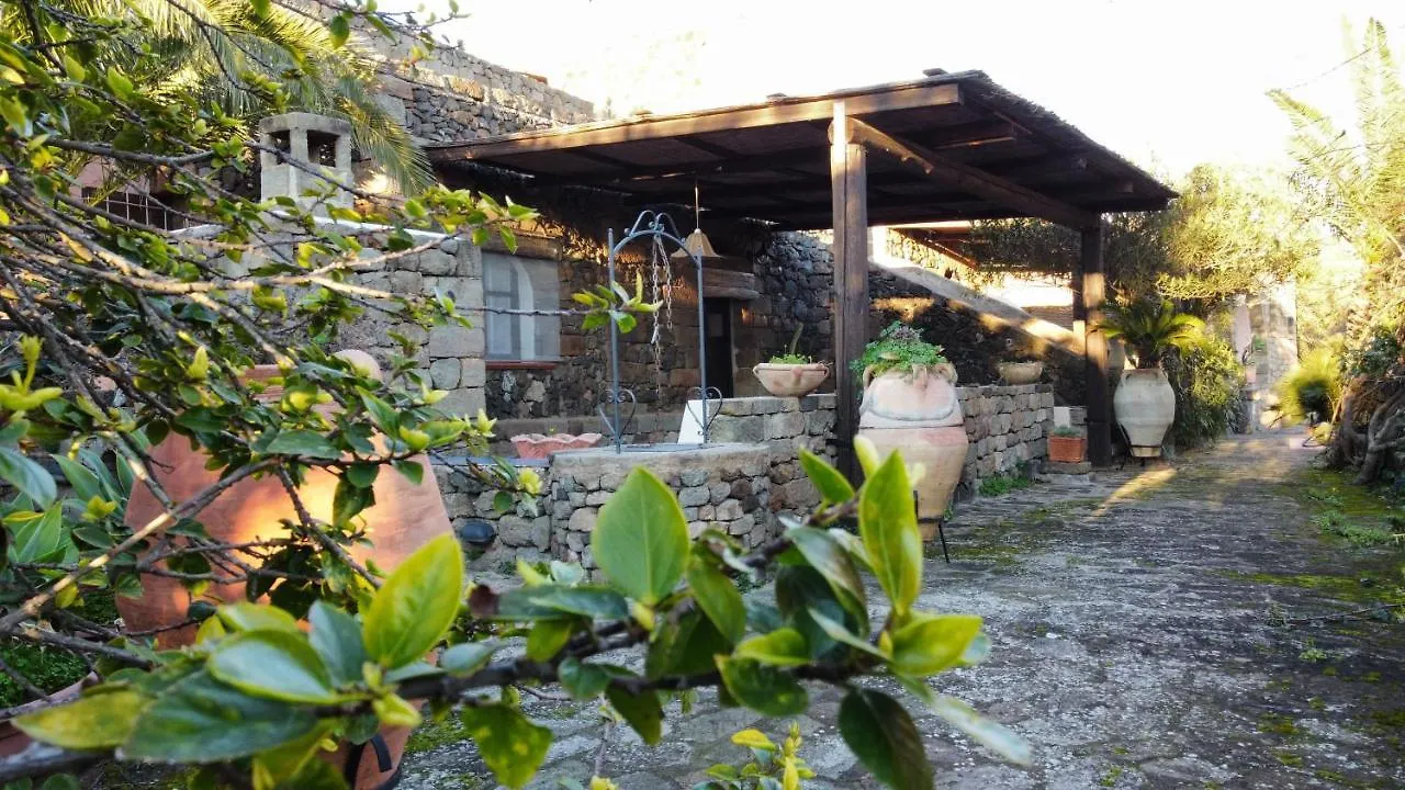 Holiday home Pantelleria Dammusi Belvedere Villa Scauri