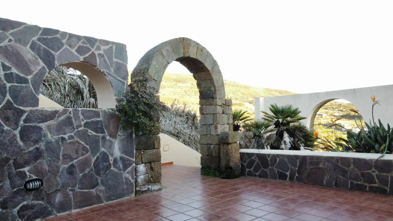 Pantelleria Dammusi Belvedere Scauri  0*, Scauri (Sicily) Italia